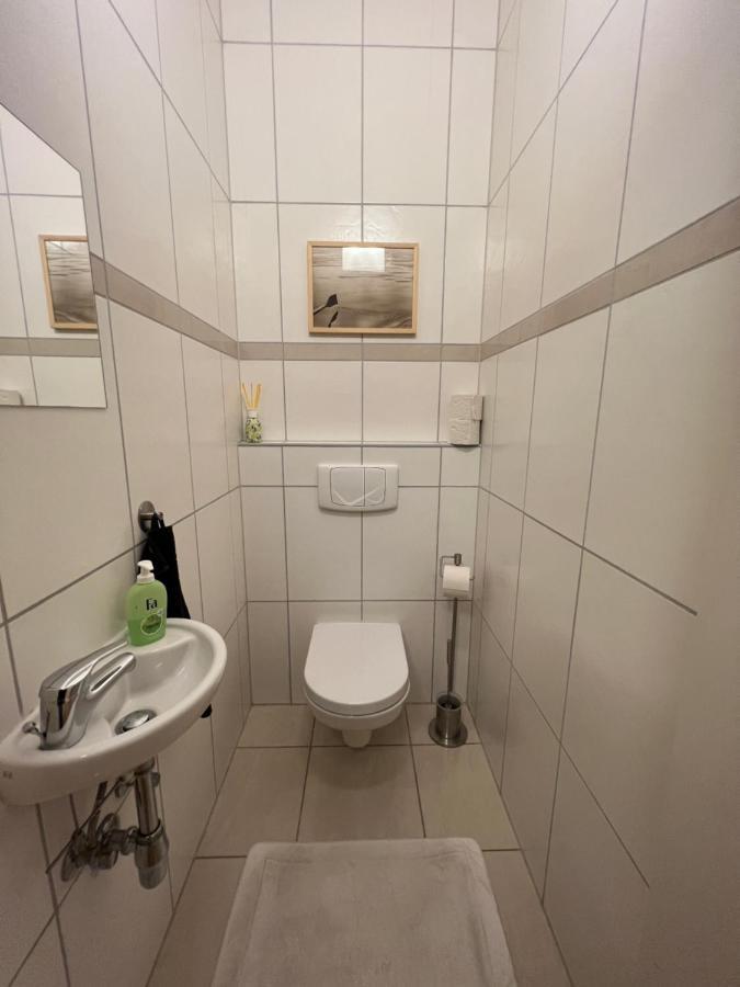 Design By Rabe - Kostenfreier Parkplatz & Netflix & Coffee-bar - Nahe Schloss Schoenbrunn Apartament Wiedeń