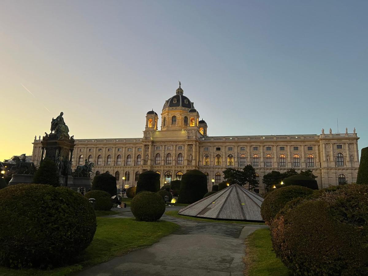 Design By Rabe - Kostenfreier Parkplatz & Netflix & Coffee-bar - Nahe Schloss Schoenbrunn Apartament